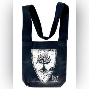 NWOT Snow White & the Huntsman Tree Shield Crest Tote Bag
